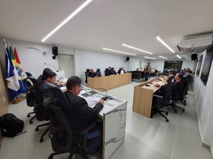 Câmara aprova projeto que proíbe gestão de contratar condenados em crimes de violência