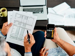 Primeiro semestre tem média de 6 milhões de empresas inadimplentes, diz Serasa