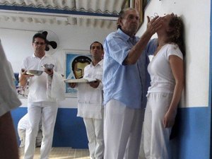 Ministério Público de Goiás estuda interditar centro espírita de João de Deus