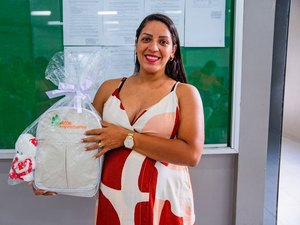 Prefeitura de Arapiraca realiza 5ª entrega de enxovais do projeto “Mãe Arapiraquense” nesta quinta (23)
