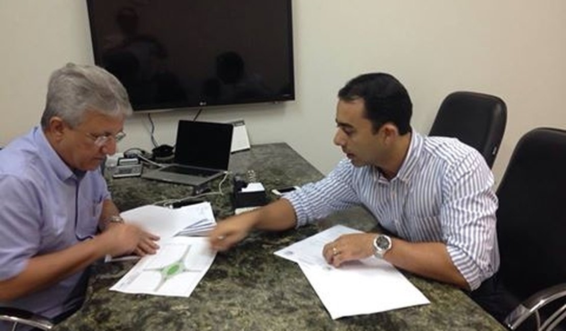 Secretário solicita construção de rotatória em Jequiá da Praia