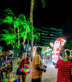 Natal Luz: prefeitura descentraliza decoração natalina em Maceió