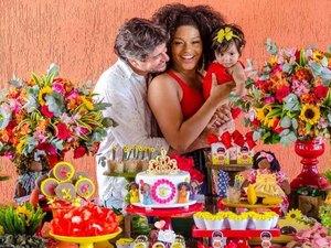 Juliana Alves faz festa para comemorar 6 meses da filha