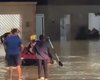 Chuvas causam alagamentos e deixam moradores ilhados no bairro Girador, em Atalaia