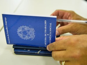 País gera 43,8 mil empregos formais em julho