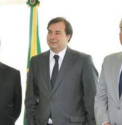 Paz entre senador e presidente envolve eleição de Renan Filho