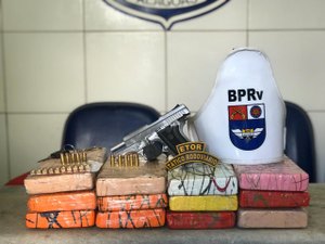 Militar reformado é preso com 12 quilos de cocaína e pistola 