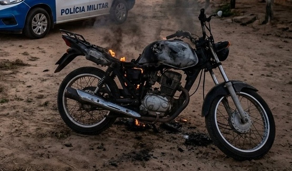 Filha é suspeita de ameaçar mãe e incendiar motocicleta na zona rural de Penedo