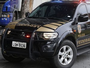 Polícia Federal faz operação contra fraudes nos Correios