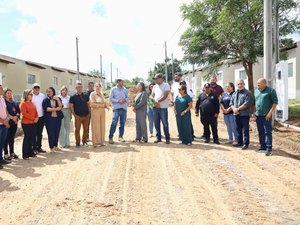Prefeitura de Palmeira avança na construção de 300 casas novas no Conjunto Antônio Ribeiro