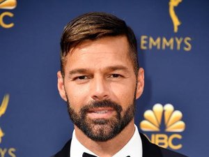 Ricky Martin é acusado de incesto e agressão por sobrinho, diz jornal