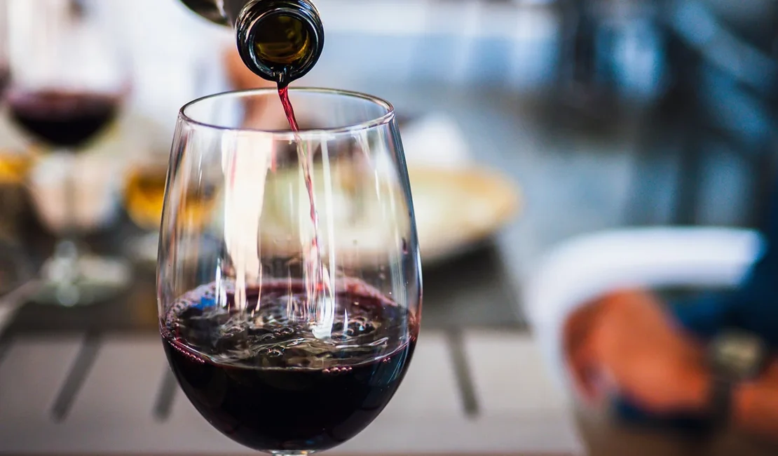 Estudo revela que bebida alcoólica prejudica a libido feminina