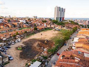 JHC assina ordem de serviço para construção do Gigantinhos Jacintinho