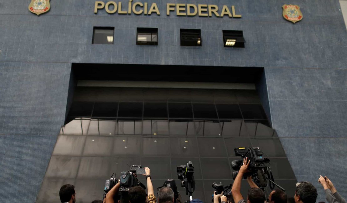 Delegados a Bolsonaro: 'PF não faz comunicação pessoal com o presidente'