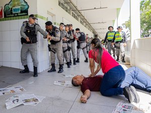 Polícia Militar promove simulado de intervenção em ataque a escolas