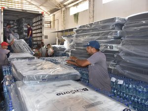 Estado de Alagoas continua entrega de materiais a desabrigados e desalojados