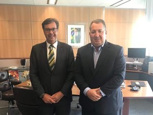 Em Brasília, Henrique Vilela conquista recursos e fortalece parcerias para Porto de Pedras