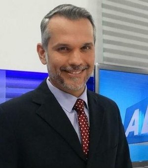 Jornalista Alexandre Farias apresenta melhora e volta a falar