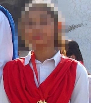 Garota de 14 anos pede asilo após ser raptada para casar com homem de 45
