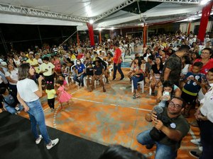 Moradores da Grota do Cigano abrem os braços para receber Marina Dantas
