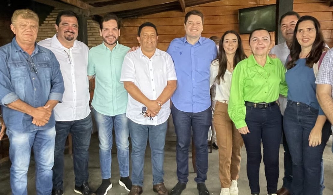Davi Davino Filho recebe o apoio dos prefeitos de Estrela de Alagoas e Minador do Negrão
