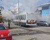 Ônibus da Veleiro pega fogo e revolta população de Rio Largo