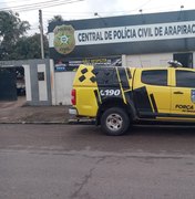 Homem é preso com arma de uso restrito durante abordagem no Manoel Teles