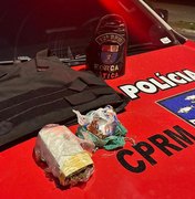 PM prende faccionado do Comando Vermelho com drogas e colete balístico