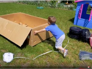 YouTube é acusado de lucrar com publicidade para menor