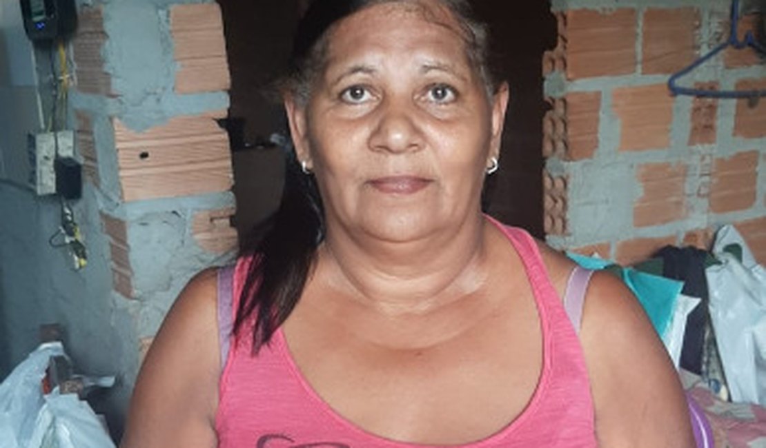 Mulher procura mãe e irmã após mais de 20 anos sem contato em Arapiraca