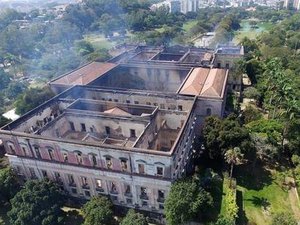 Dinheiro usado para lavar carros de deputados bancaria Museu Nacional