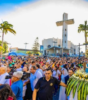 Fé, tradição e emoção marcam chegada da Cavalgada e encerramento da festa da padroeira de Arapiraca