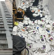 'Avalanche' de iPhone: PF faz ação em prédio com 12 andares de mercadorias