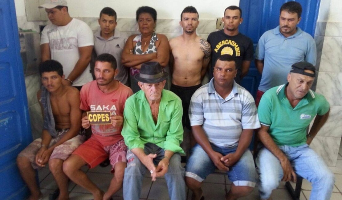 Doze pessoas são presas em operação policial no sertão alagoano
