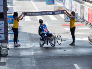 Atleta alagoano sobe ao pódio da São Silvestre em categoria voltada para cadeirantes