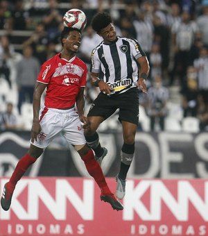 CRB perde para o Botafogo e perde a chance de voltar ao G4