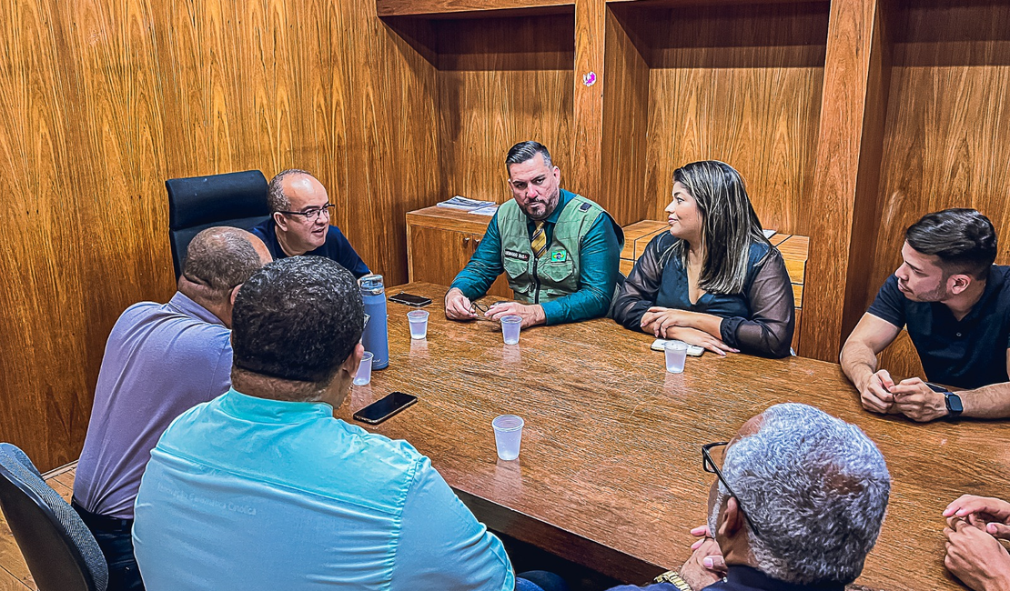 Leonardo Dias se reúne com padres do Setor Lagoa para debater melhorias para a região