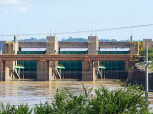 Quarta maior do Brasil, hidrelétrica Santo Antônio vê risco de paralisação total