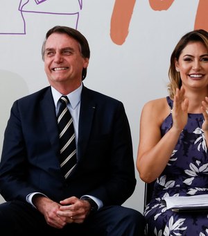 Michele Bolsonaro desembarca em Arapiraca para impulsionar campanha de Fabiana Pessoa