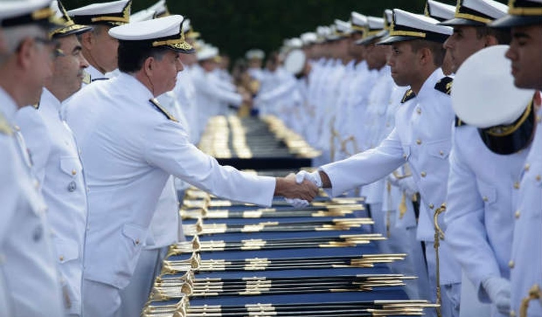 Marinha abre novo concurso com 32 vagas de nível superior