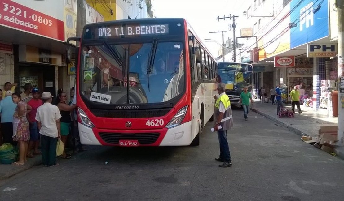 SMTT reforça linhas de ônibus para shoppings no dia 31
