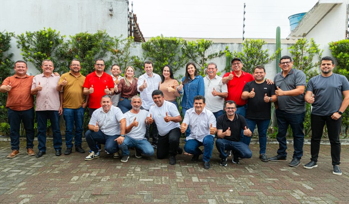 Força na base: Daniel Barbosa recebe apoio de 17 dos 19 vereadores arapiraquenses