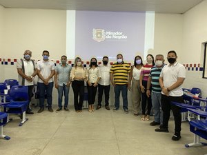 Prefeito de Minador do Negrão realiza primeira reunião com secretários e traça metas para 2021