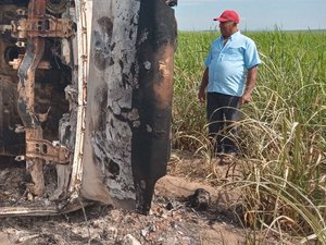 [Vídeo] Motorista tem van destruída em acidente na AL220 e busca ajuda para comprar outro veículo