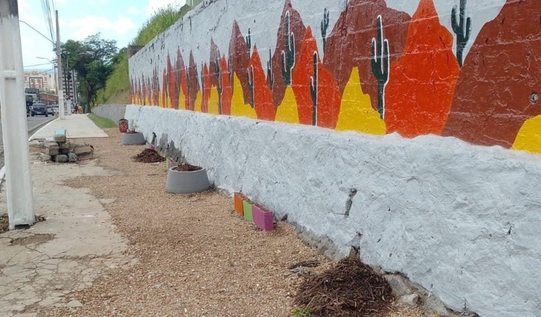 Objetos são furtados de ponto revitalizado no bairro do Jacintinho
