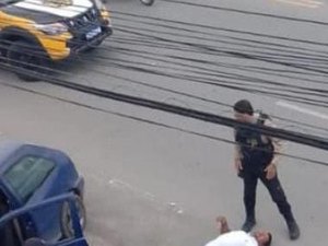 Colisão entre carros deixa condutores feridos, no Centro de Delmiro Gouveia