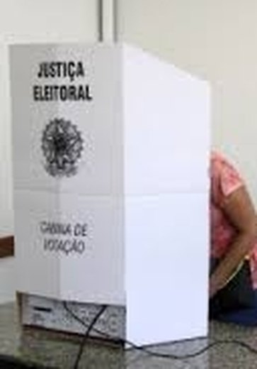 Urnas apresentam problemas e atrasam votação em Arapiraca
