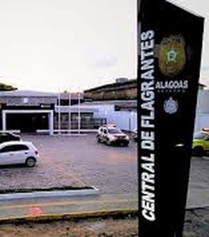 Homem é preso por ameaçar e agredir mulher em frente ao McDonald's, na Jatiúca