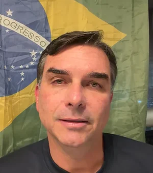 Flávio: Moraes tenta “interferir nas eleições” ao proibir visitas a Bolsonaro