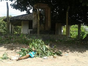 Em Arapiraca, jovem é assassinado em frente a imagem de Padre Cícero